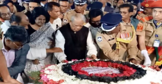 সারাদেশে পালিত হচ্ছে ২১ ফেব্রুয়ারি