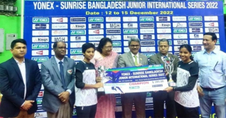 মেয়েদের দ্বৈতে চ্যাম্পিয়ন-রানার্সআপ বাংলাদেশ মেয়েদের দ্বৈতে চ্যাম্পিয়ন-রানার্সআপ বাংলাদেশ