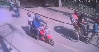 আদালত চত্বর থেকে ছিনতাই জঙ্গির স্ত্রীসহ গ্রেপ্তার ২ আদালত চত্বর থেকে ছিনতাই জঙ্গির স্ত্রীসহ গ্রেপ্তার ২