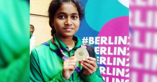 বাকপ্রতিবন্ধী মহিমার অলিম্পিকে স্বর্ণপদক জয়