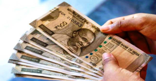 রুপিতে লেনদেন: প্রথম দিনই ২৮ মিলিয়ন রুপির বাণিজ্য রুপিতে লেনদেন: প্রথম দিনই ২৮ মিলিয়ন রুপির বাণিজ্য