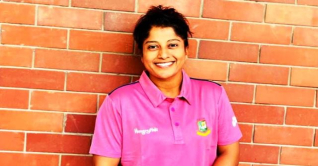 ক্রিকেটের জন্য পুলিশের চাকরি ছেড়েছেন সুলতানা ক্রিকেটের জন্য পুলিশের চাকরি ছেড়েছেন সুলতানা