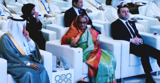 কাতার ইকোনমিক ফোরামে যোগ দিয়েছেন প্রধানমন্ত্রী