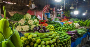 লাগামহীন নিত্যপণ্যের বাজার