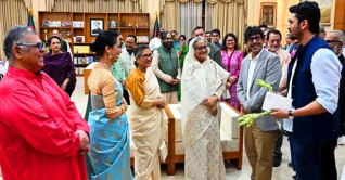 মুজিব বায়োপিকের শিল্পীদের সম্মানে প্রধানমন্ত্রীর নৈশভোজ