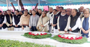 বঙ্গবন্ধুর সমাধিতে প্রধানমন্ত্রী ও মন্ত্রিসভার সদস্যদের শ্রদ্ধা