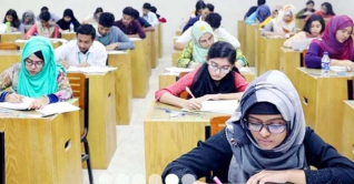 বিশ্ববিদ্যালয়ে ভর্তিযুদ্ধ শুরু আজ