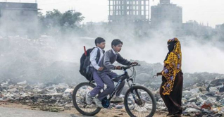 বায়ুদূষণের তালিকায় শীর্ষে ঢাকা