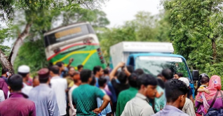 খাগড়াছড়িতে বাস-পিকআপ সংঘর্ষে ২ নারীর প্রাণহানী খাগড়াছড়িতে বাস-পিকআপ সংঘর্ষে ২ নারীর প্রাণহানী