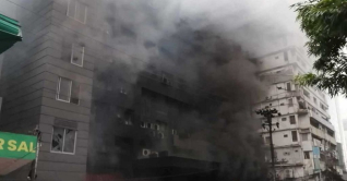 তিন সংস্থার ১ হাজার ২০০ কোটি টাকা ক্ষতি তিন সংস্থার ১ হাজার ২০০ কোটি টাকা ক্ষতি