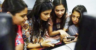 ফের বাড়ল একাদশে ভর্তির সময়