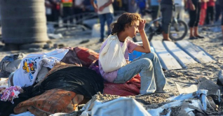 গাজায় ইসরায়েলি বর্বর হামলায় নিহত আরও ৪০ গাজায় ইসরায়েলি বর্বর হামলায় নিহত আরও ৪০