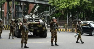 মোহাম্মদপুরের সব হাউজিংয়ে বসছে সেনাক্যাম্প মোহাম্মদপুরের সব হাউজিংয়ে বসছে সেনাক্যাম্প