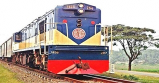 সন্তানকে বাঁচাতে গিয়ে প্রাণ হারালেন মা 