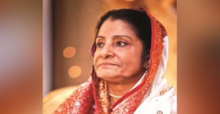 রওশন এরশাদকে অক্সিজেন দেওয়া হচ্ছে রওশন এরশাদকে অক্সিজেন দেওয়া হচ্ছে