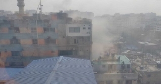 রাজধানীর বাংলামটরে ১০ তলা ভবনে আগুন