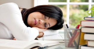 জানেন কি ইফতারের পর শরীর ক্লান্ত লাগে কেন?