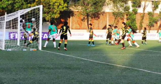 মালয়েশিয়াকে উড়িয়ে দিল বাংলাদেশের মেয়েরা মালয়েশিয়াকে উড়িয়ে দিল বাংলাদেশের মেয়েরা