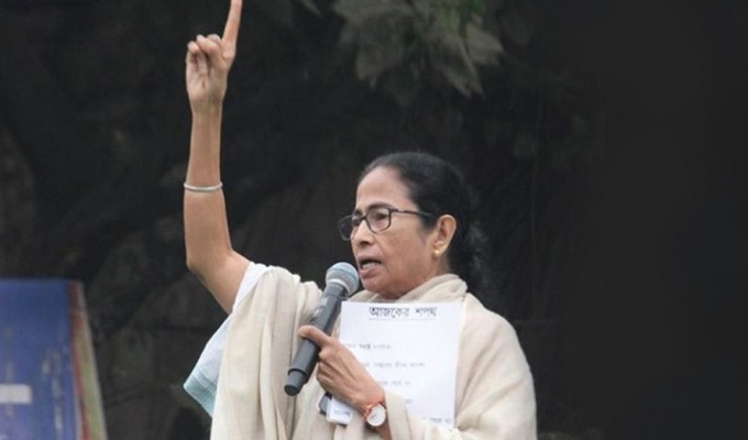 মল্লিকবাজারের সভায় মমতা বন্দ্যোপাধ্যায়। ছবি: ফেসবুক থেকে