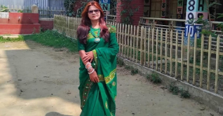 ভাইরাল ভিডিও নিয়ে মুখ খুললেন সেই শিক্ষিকা ভাইরাল ভিডিও নিয়ে মুখ খুললেন সেই শিক্ষিকা