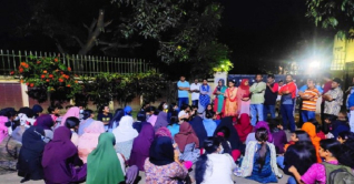 গণরুমে মানবেতর জীবন, জাবিতে ছাত্রীদের ব্যাপক বিক্ষোভ গণরুমে মানবেতর জীবন, জাবিতে ছাত্রীদের ব্যাপক বিক্ষোভ