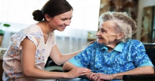 শীতে প্রবীণদের যত্নে পাঁচ পরামর্শ শীতে প্রবীণদের যত্নে পাঁচ পরামর্শ