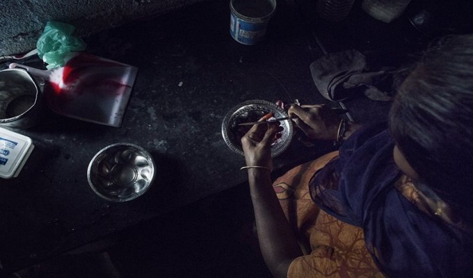 ভারতে গার্মেন্টস শিল্পে নারী শ্রমিকরা অমানবিক শোষণের শিকার