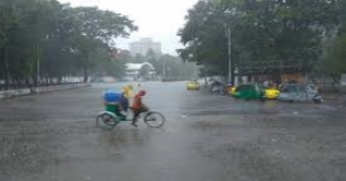 আম্পানের প্রভাবে রাজধানীতে বৃষ্টি