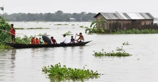 আসামে ভয়াবহ বন্যা; মৃতের সংখ্যা বেড়ে ৯২ আসামে ভয়াবহ বন্যা; মৃতের সংখ্যা বেড়ে ৯২