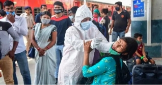 ভারতে ছয় মাস পর করোনা শনাক্ত ২০ হাজারের নিচে ভারতে ছয় মাস পর করোনা শনাক্ত ২০ হাজারের নিচে