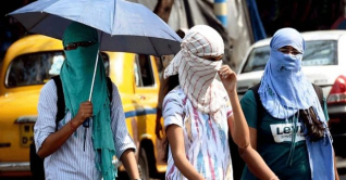 পশ্চিমবঙ্গে তীব্র তাপপ্রবাহ, এগিয়ে আনা হলো স্কুল ছুটি