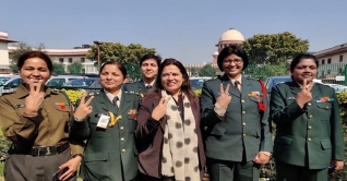 ভারতে সেনাবাহিনীতে নারীদের স্থায়ী পদে নিয়োগের নির্দেশ ভারতে সেনাবাহিনীতে নারীদের স্থায়ী পদে নিয়োগের নির্দেশ