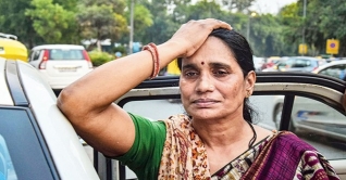 দিল্লি : নির্ভয়া মামলায় ফের স্থগিত হল ফাঁসি দিল্লি : নির্ভয়া মামলায় ফের স্থগিত হল ফাঁসি