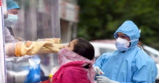 করোনাভাইরাস: পাঁচ মাসে সর্বনিম্ন আক্রান্ত-মৃত্যু ভারতে