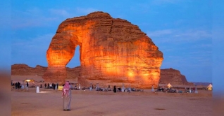 বিশ্বের প্রথম ‘উড়ন্ত জাদুঘর’ চালু করছে সৌদি আরব