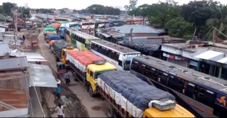 পাটুরিয়া-দৌলতদিয়ায় দীর্ঘ যানজট, দুর্ভোগ চরমে