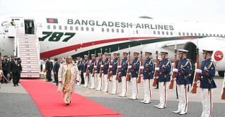 জাপানে শেখ হাসিনাকে লাল গালিচা সংবর্ধনা