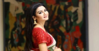 কলকাতায় জয়ার নতুন সিনেমা বিনিসুতো