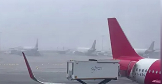 তীব্র ধুলিঝড়ে দিল্লিতে ৫০ ফ্লাইট বিলম্ব