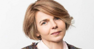 কিয়েভে রুশ ক্ষেপণাস্ত্র হামলায় ‘সাংবাদিক নিহত’ কিয়েভে রুশ ক্ষেপণাস্ত্র হামলায় ‘সাংবাদিক নিহত’