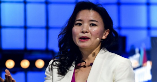 গুপ্তচরবৃত্তির অভিযোগে চীনে কাঠগড়ায় অস্ট্রেলীয় সাংবাদিক