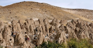 কান্দোভন: এক পাথুরে গুহার গ্রাম