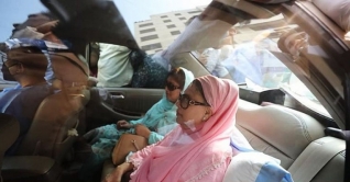 খালেদা জিয়ার সাজা স্থগিতের মেয়াদ বাড়াতে আবেদন খালেদা জিয়ার সাজা স্থগিতের মেয়াদ বাড়াতে আবেদন