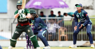 পাকিস্তানের কাছে ৯ উইকেটে হারল বাংলার মেয়েরা পাকিস্তানের কাছে ৯ উইকেটে হারল বাংলার মেয়েরা