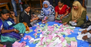 ইউপি নির্বাচনের ষষ্ঠ ধাপের ভোটগ্রহণ শেষ