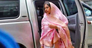 ঢাকা ছাড়লেন আরাফাত রহমান কোকোর স্ত্রী শর্মিলা