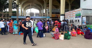 ঈদের পরদিনও রাজধানী ছাড়ছেন অনেকে