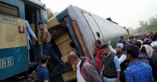 কসবায় ট্রেন দুর্ঘটনায় তদন্ত কমিটি কসবায় ট্রেন দুর্ঘটনায় তদন্ত কমিটি