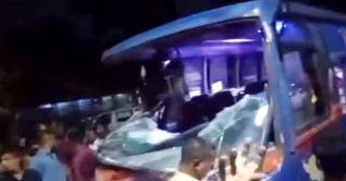 কুর্মিটোলা হাসপাতালে ঢুকে পড়লো নিয়ন্ত্রণ হারানো বাস: নিহত ১ কুর্মিটোলা হাসপাতালে ঢুকে পড়লো নিয়ন্ত্রণ হারানো বাস: নিহত ১