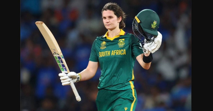 সেরা একাদশের অধিনায়ক নির্বাচিত হয়েছেন রানার্স-আপ দক্ষিণ আফ্রিকার দলনেতা লরা উলভার্ট।